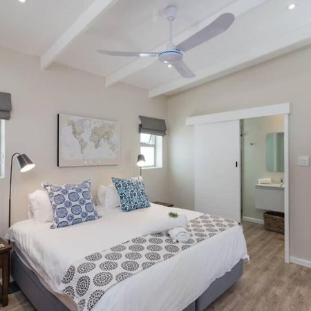 Ebb Apartment Книсна Екстериор снимка