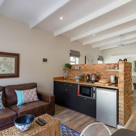 Ebb Apartment Книсна Екстериор снимка