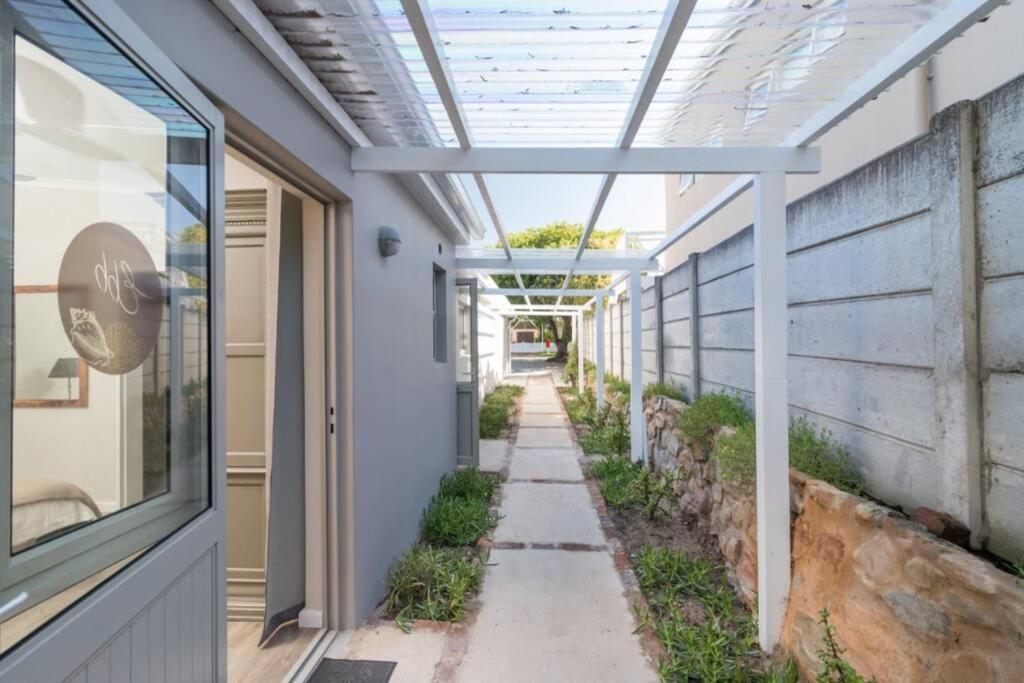 Ebb Apartment Книсна Екстериор снимка