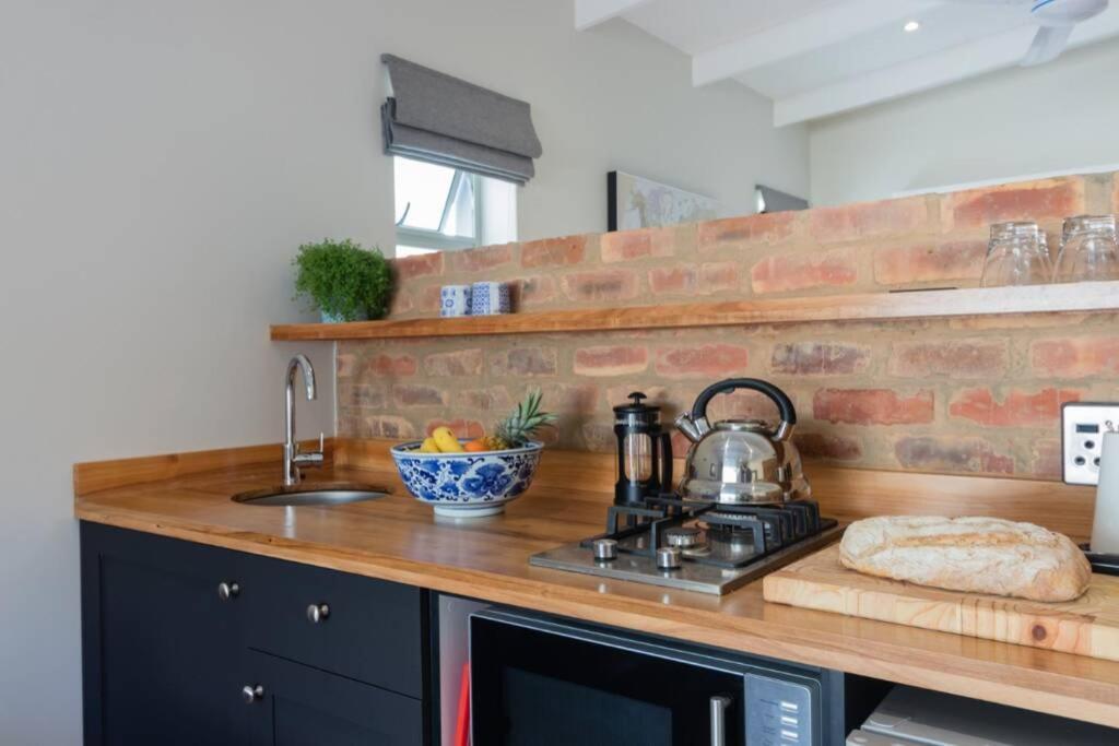 Ebb Apartment Книсна Екстериор снимка